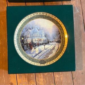 Thomas Kinkade Vintage ‘A Holiday Gathering’ Decorative Plate